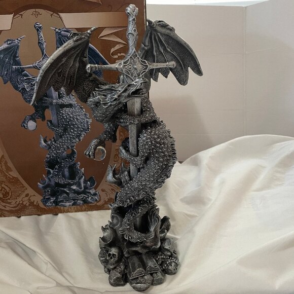 Vtg Mythical Legends Dragon Statue / Figurine in Box w/ Orb, Skull Sword 10" - Picture 1 of 16